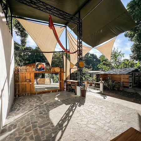 Unicorn Reborn - Peaceful Rentals San Marcos La Laguna Luaran gambar