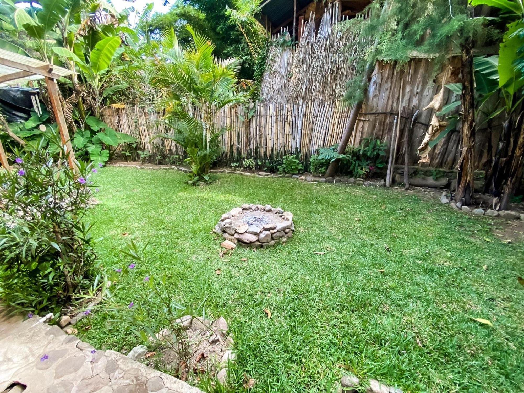 Unicorn Reborn - Peaceful Rentals San Marcos La Laguna Luaran gambar